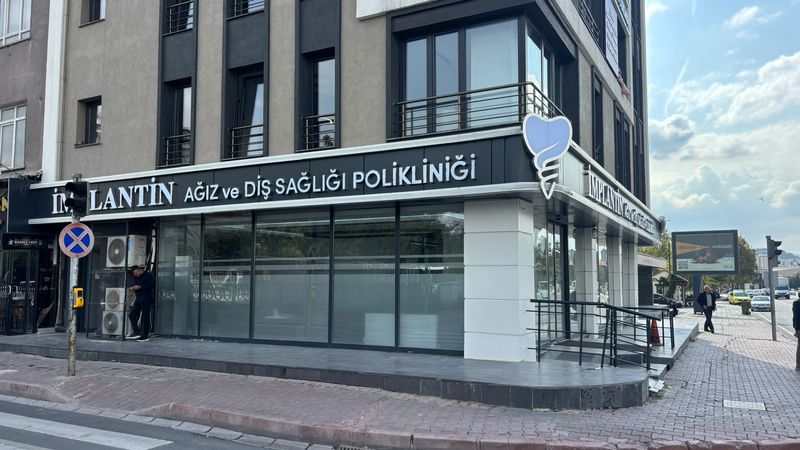 İmplantin Ağız ve Diş Sağlığı Polikliniği cephesi